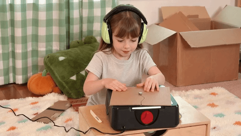 cardboard cutter